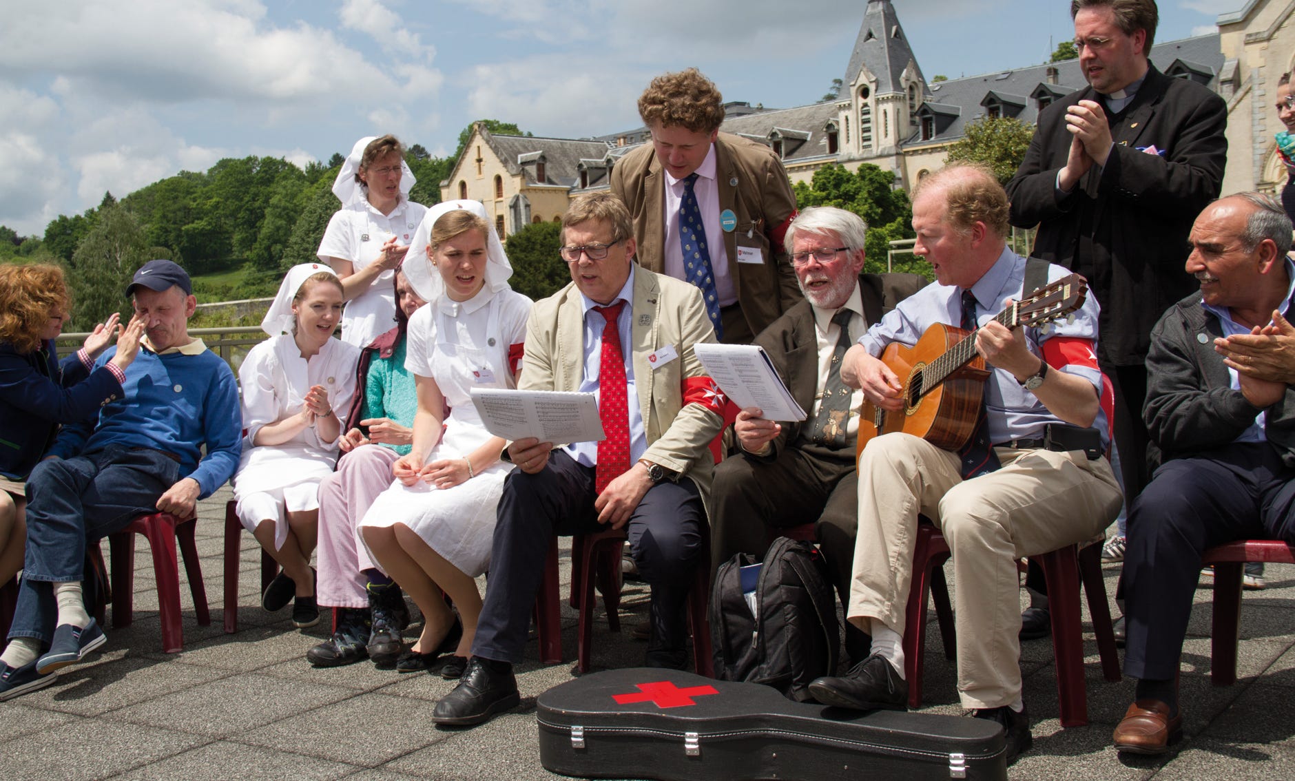 Gemeinschaft und Glaube prägen die Pilgerfahrt nach Lourde smit dem Lourdes Krankendienst der Malteser.